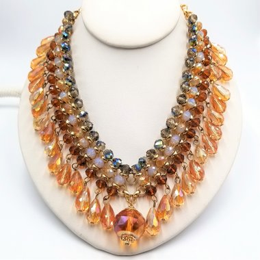 Distinctive Vintage Gold Tone and Faceted Topaz Color Crystal Glass Beaded Cleopatra Style Collar Statement Necklace
