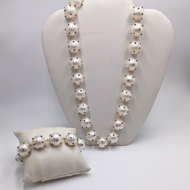 1950's Retro Rockabilly Beaded White  Polka Dot Necklace and Bracelet Set