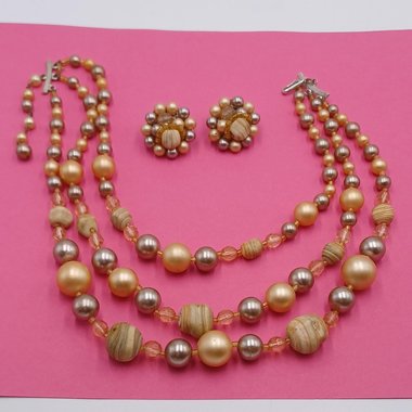 Vintage Multi-strand Beaded Tan and Peach Color Necklace and Clip-on Earrings Jewelry Set