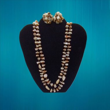Vintage Multi-strand Mother Of Pearl  and Shell Beaded Necklace and Clip-on Earrings Jewelry Set