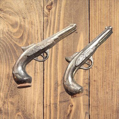 Vintage Silver Cutlass Dueling Pistols with Cork Stoppers Salt and Pepper Shakers, Collectible