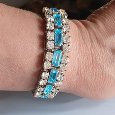Vintage Art Deco ACCO Sparkling Blue and White Rhinestones  Expandable Bracelet