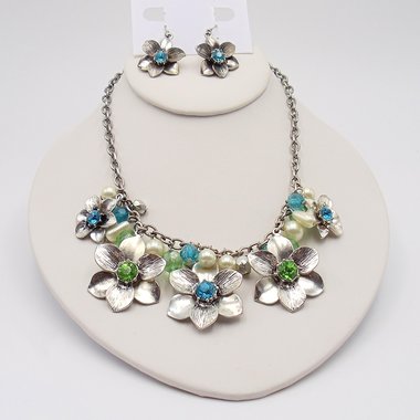 Premiere Designs "Garden Gate" Silver tone and Rhinestone Floral Statement Necklace Earrings Jewelry Set