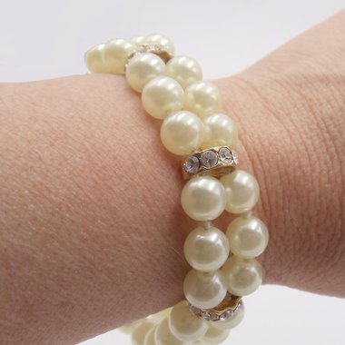 Charming Vintage Faux Pearls and Rhinestones Beaded Bracelet